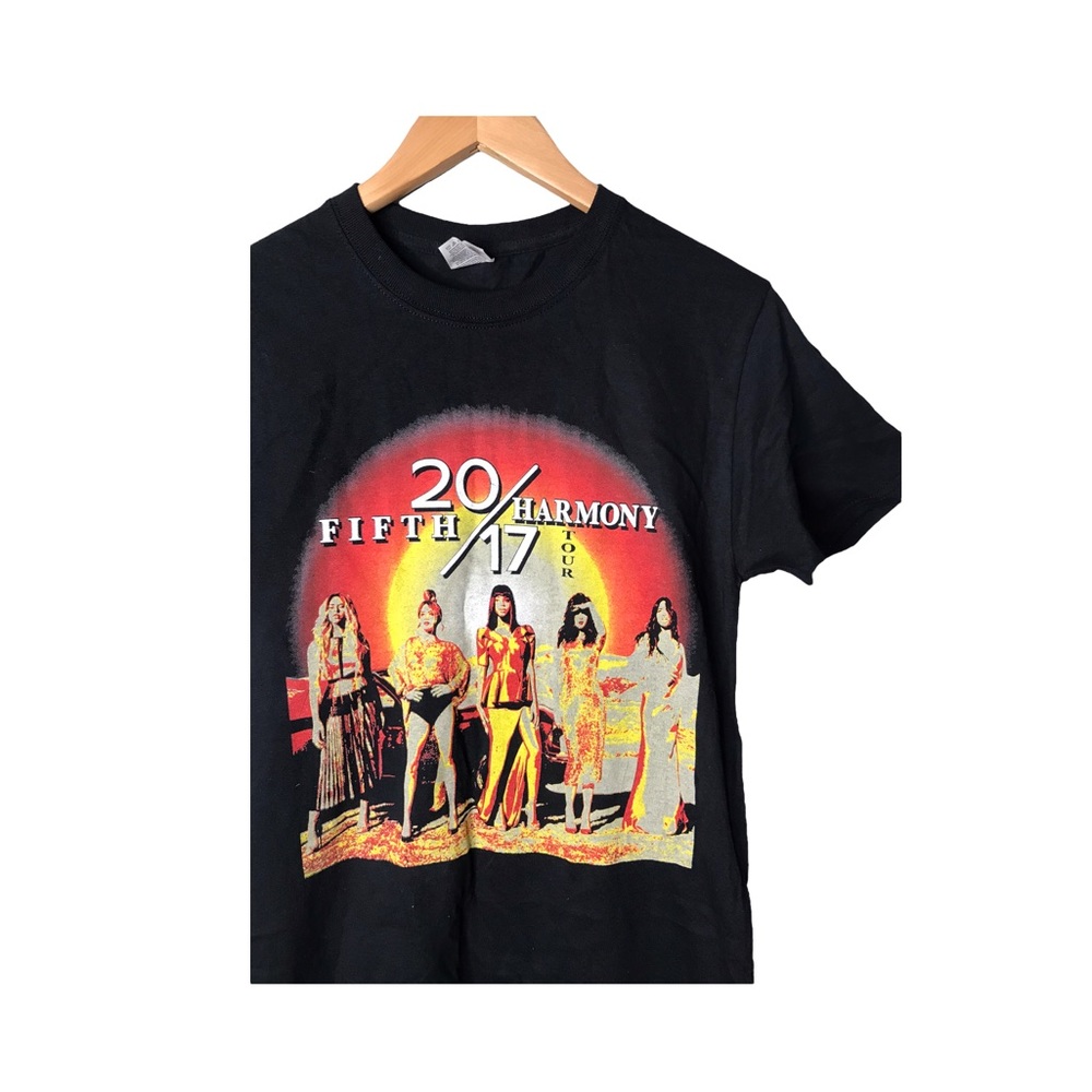 Fifth Harmony | 2017 Tour T-shirt black red concert merch •